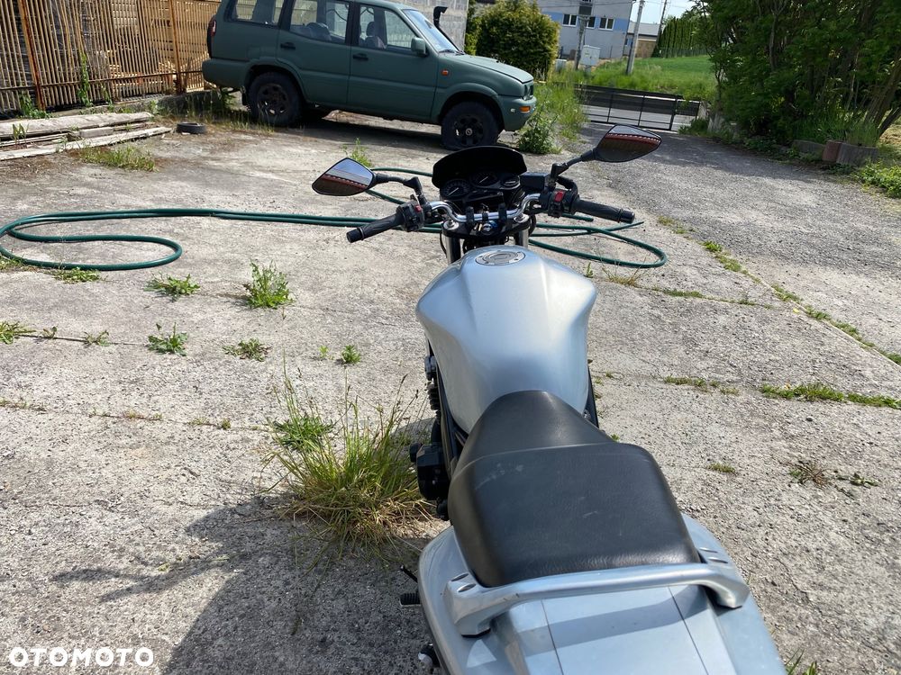 Yamaha FZS - 7