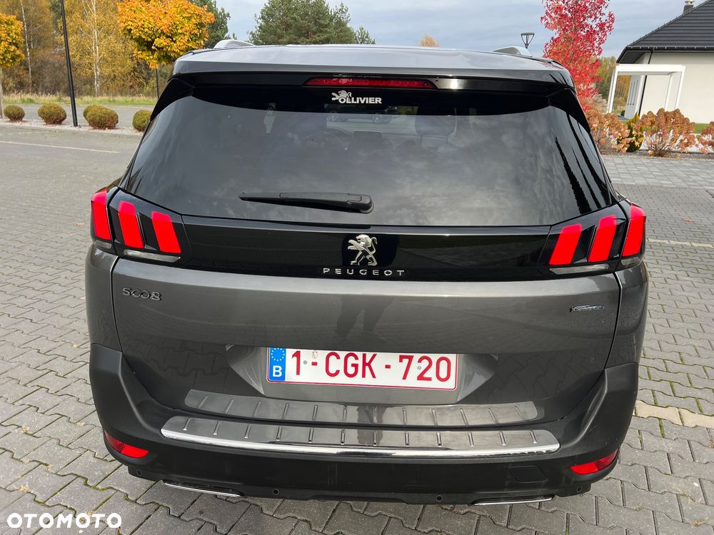Peugeot 5008 - 5