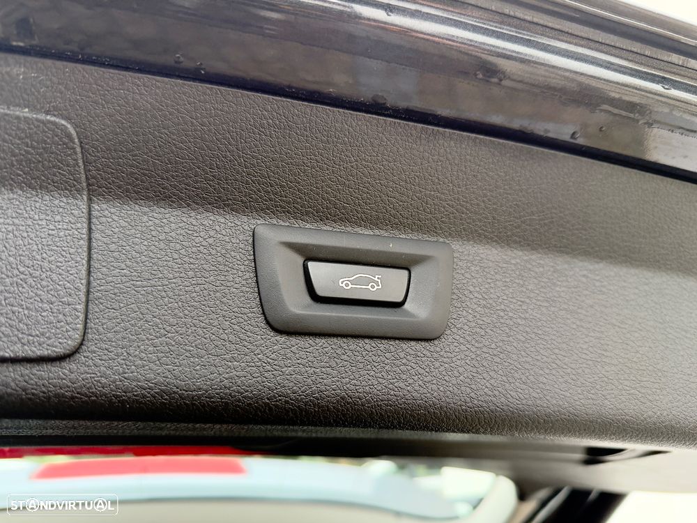 BMW 218 Gran Tourer d 7L Line Luxury - 36