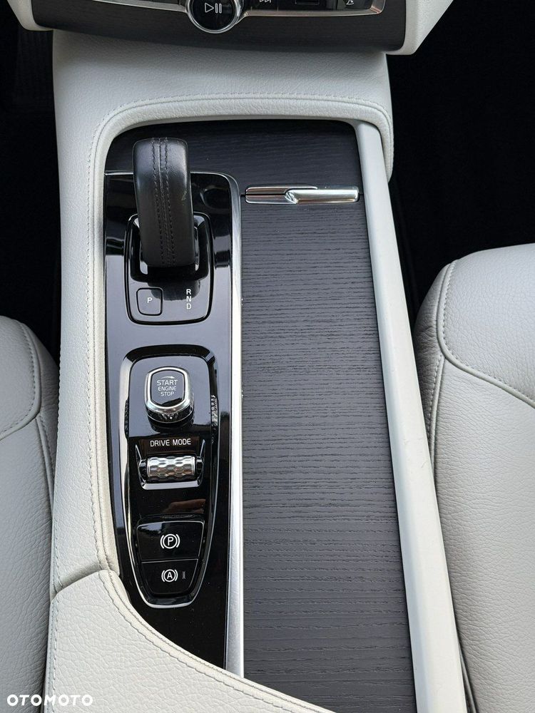 Volvo XC 90 B5 D AWD Geartronic Inscription - 19