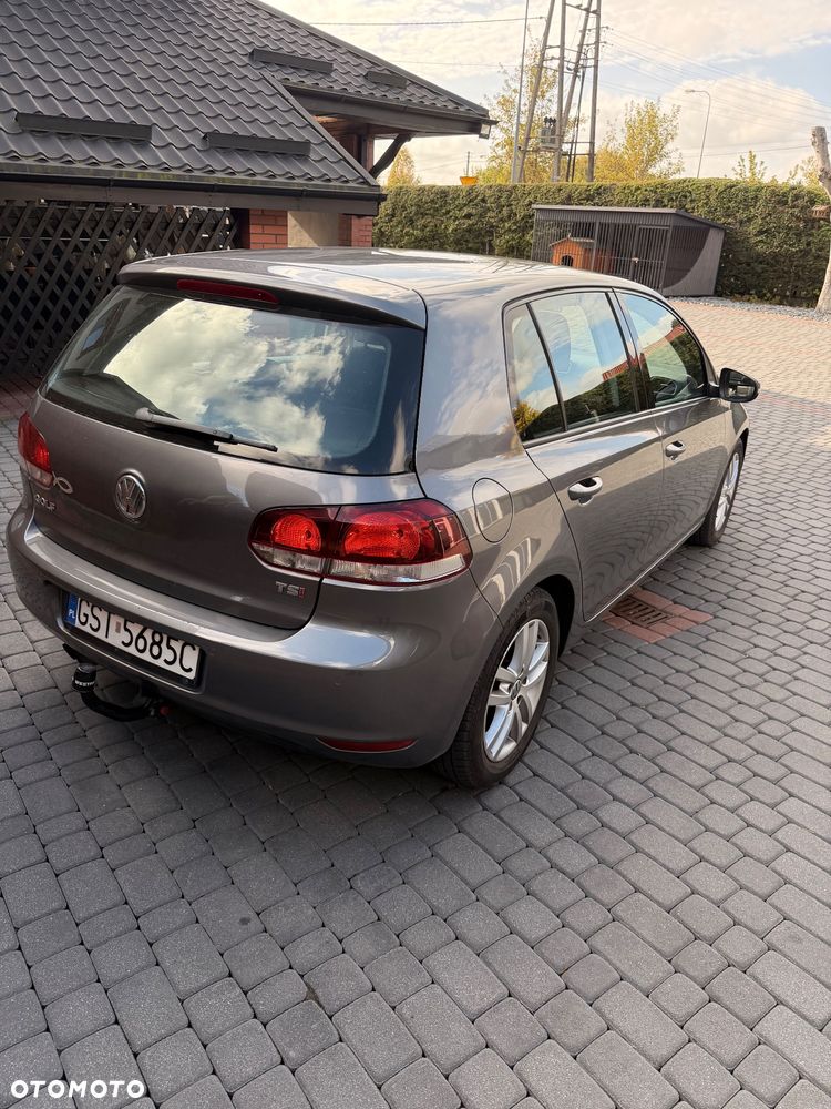Volkswagen Golf 2010 photo 3