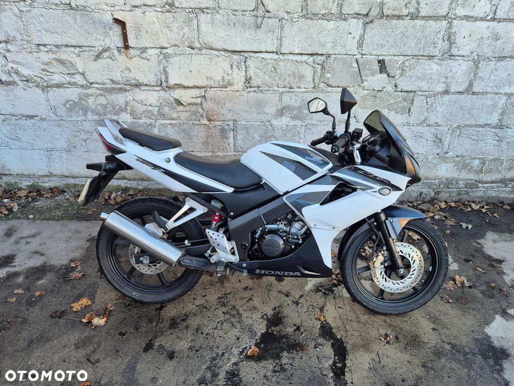Honda CBR - 3
