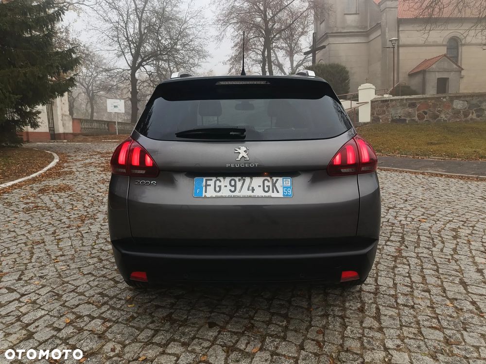 Peugeot 2008 PureTech 82 Signature - 13