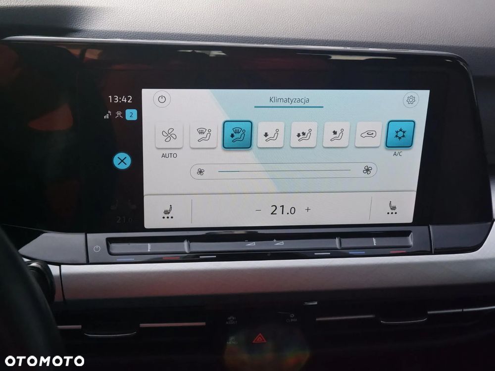 Volkswagen Golf VIII 1.5 TSI EVO Life - 32