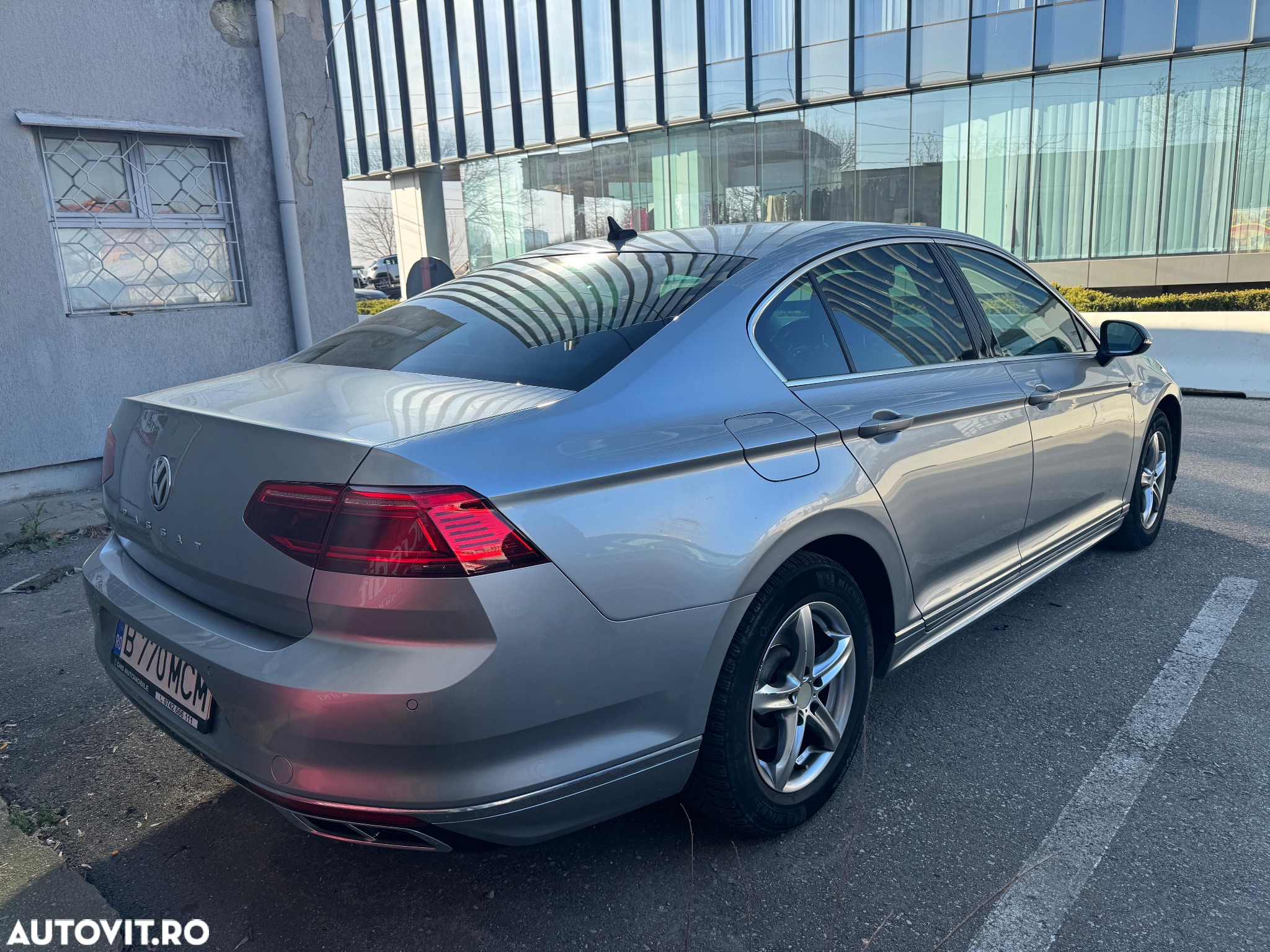 Volkswagen Passat 2.0 TDI (BlueMotion Technology) DSG Comfortline - 5