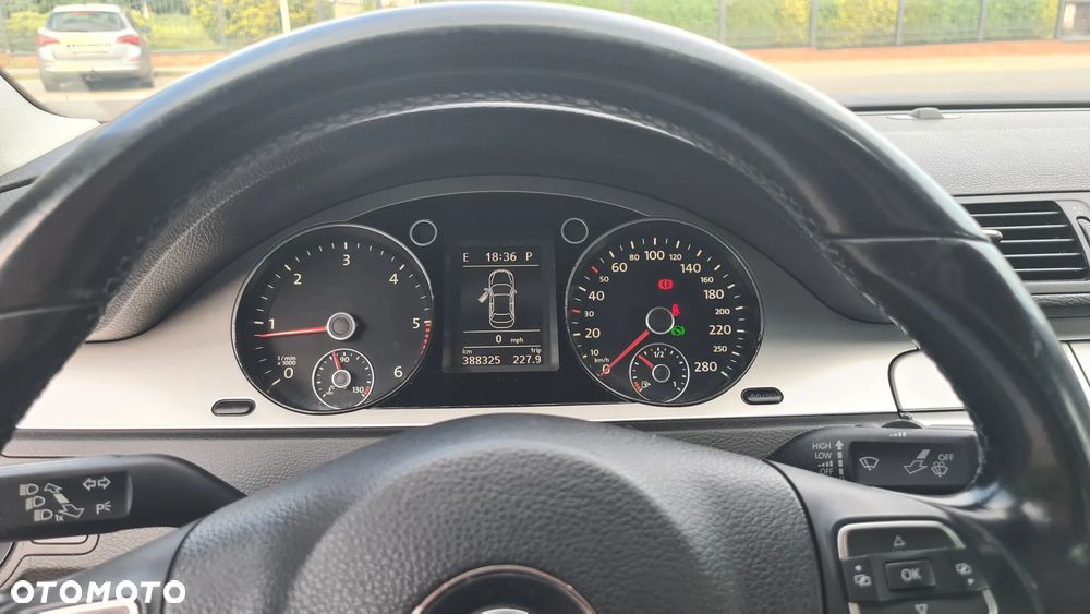 Volkswagen Passat CC 2.0 TDI DPF DSG - 28