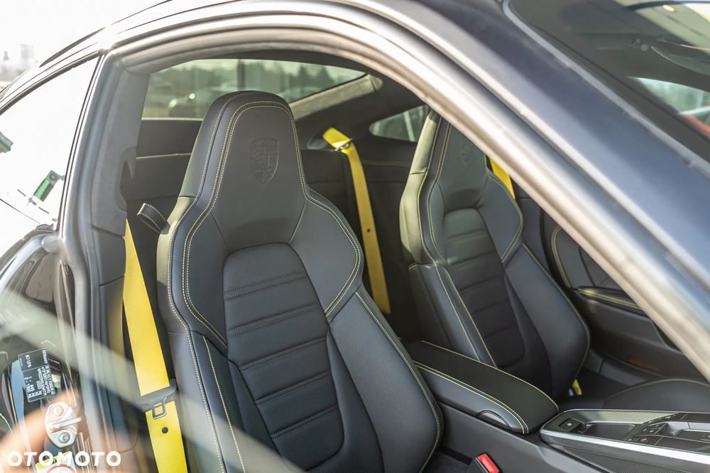 Porsche 911 Turbo S - 15