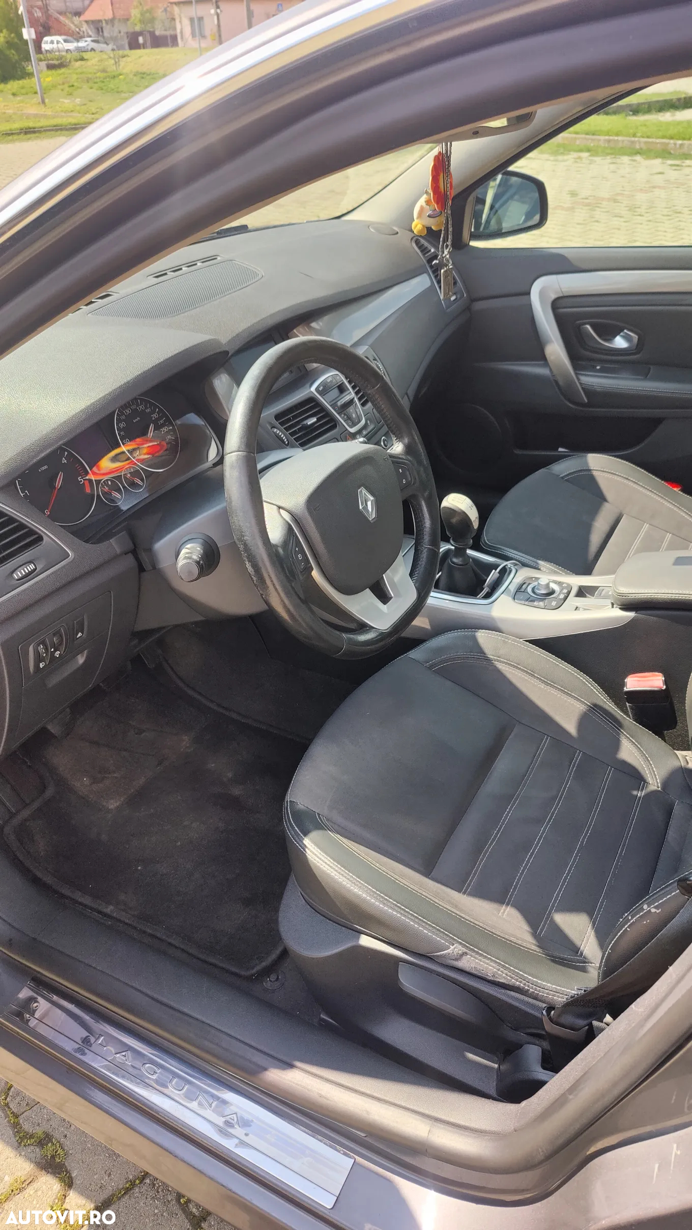 Renault Laguna dCi 110 FAP Dynamique - 10