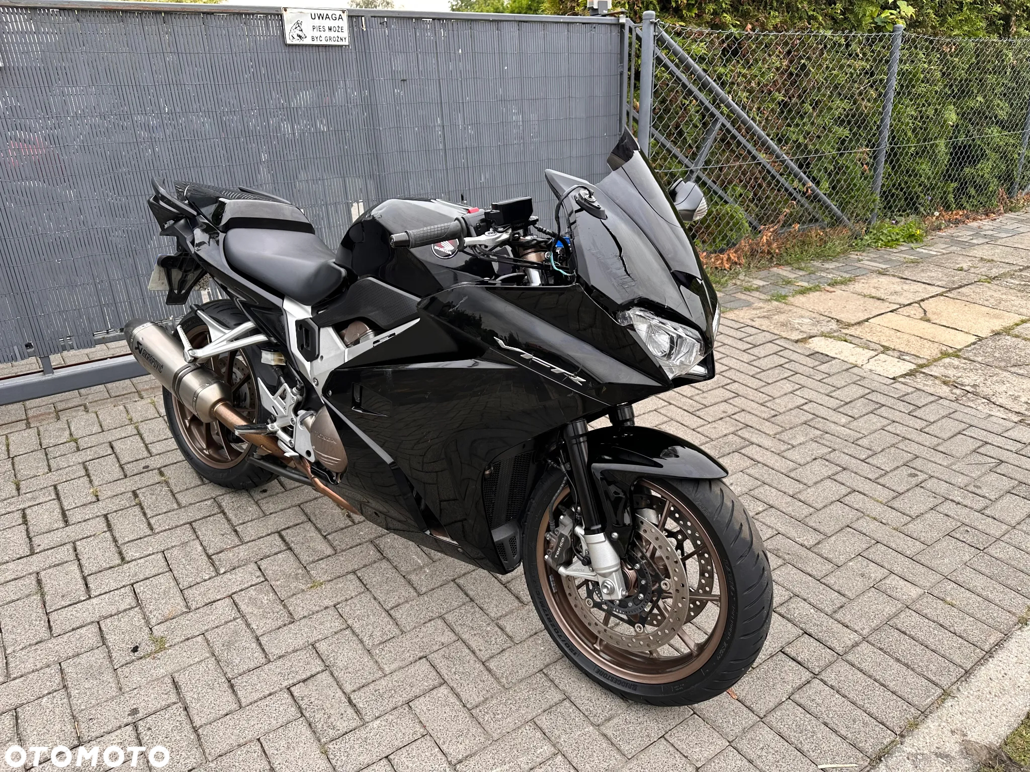Honda VFR - 22