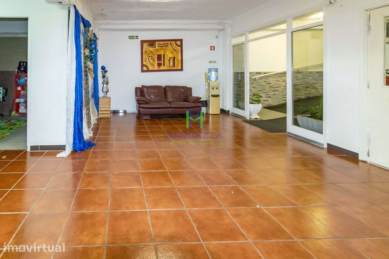 Espaço comercial de 323 m2, em Lagos - Grande imagem: 4/16