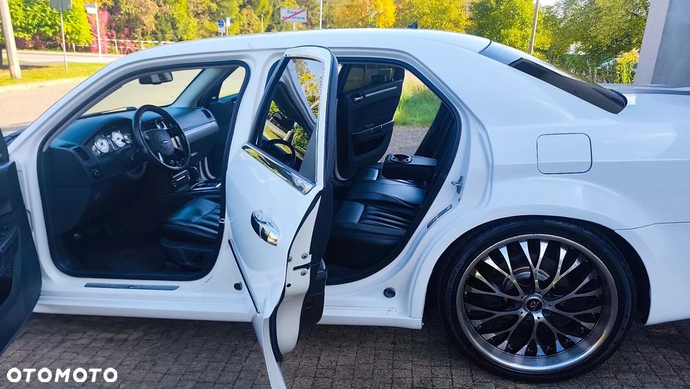 Chrysler 300C 5.7 Automatik - 40
