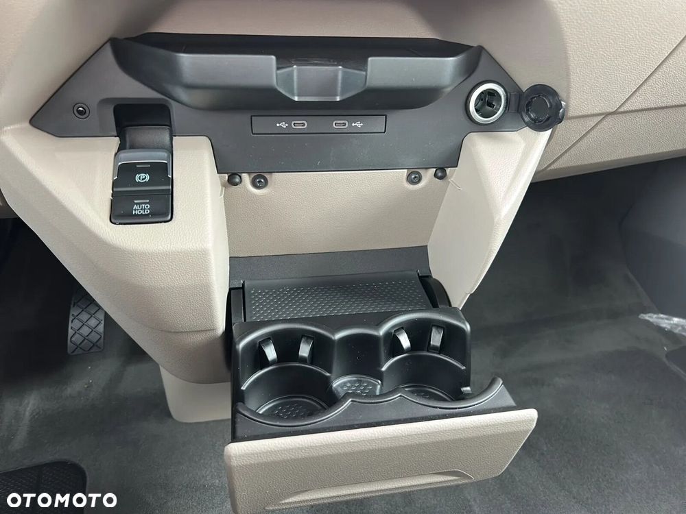 Volkswagen California - 32