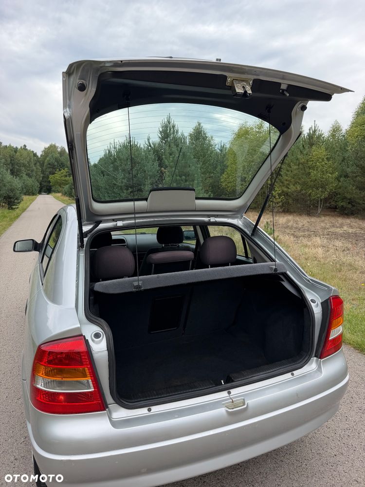 Opel Astra 1.6 GL / Start - 16