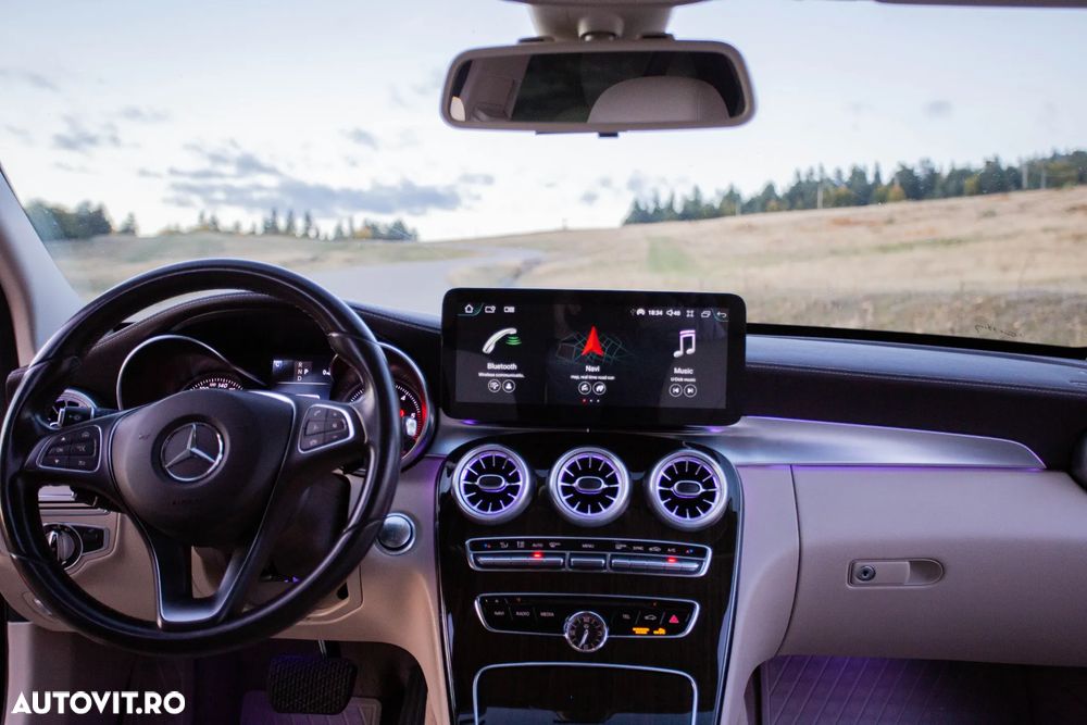 Mercedes-Benz C 220 d 4Matic 9G-TRONIC AMG Line - 28