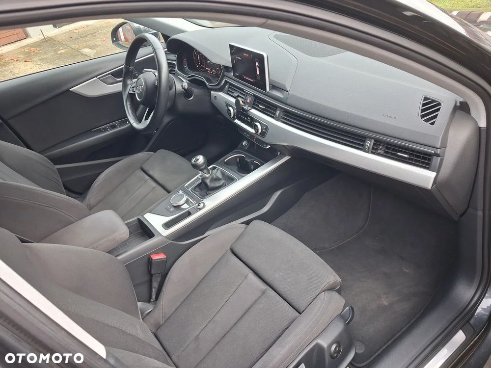 Audi A4 Avant 2.0 TDI - 11
