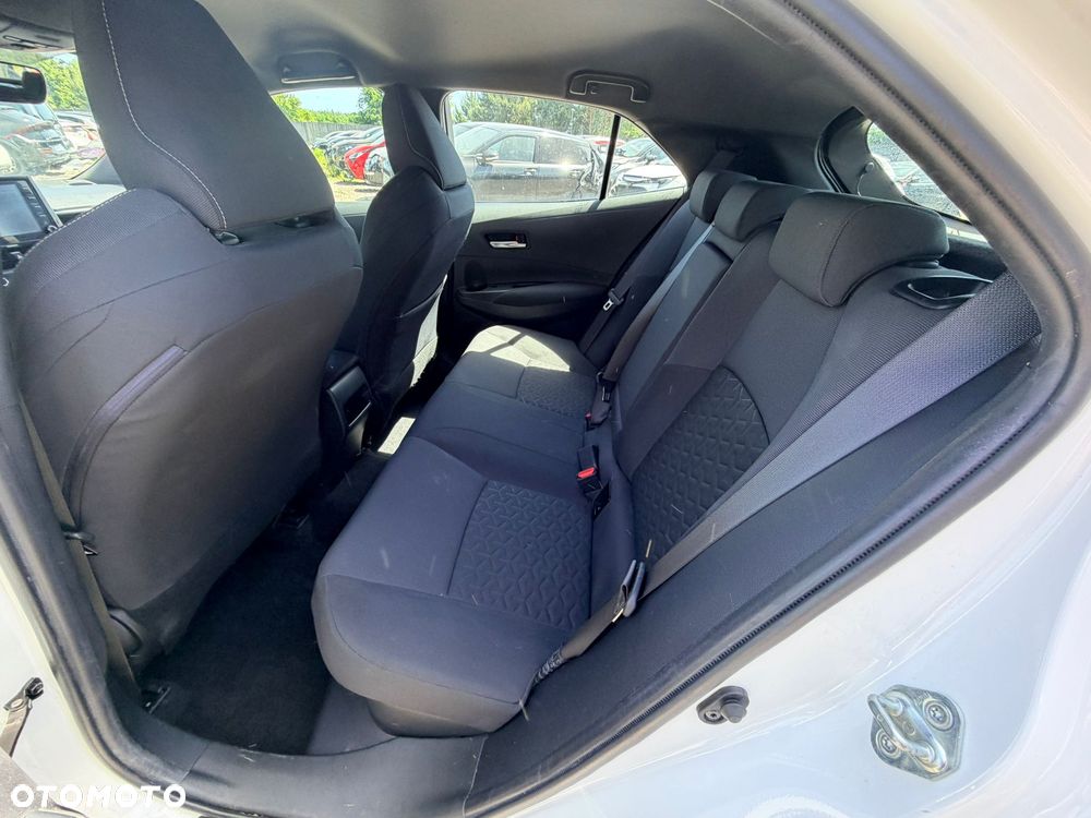 Toyota Corolla 1.8 Business Edition - 17