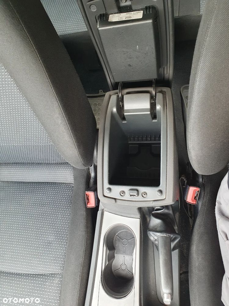 Ford Mondeo 1.8 TDCi Ambiente - 14