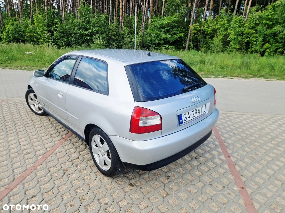 Audi A3 3-drzwiowe 1.6 S Line Sportpaket plus - 10