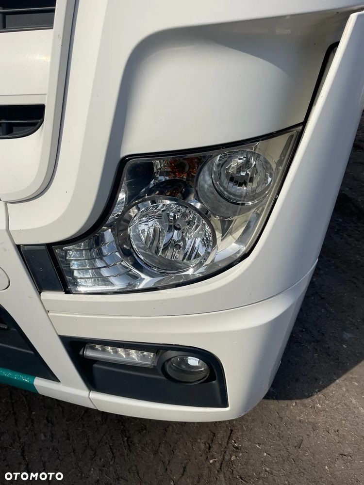 Mercedes-Benz Actros - 8