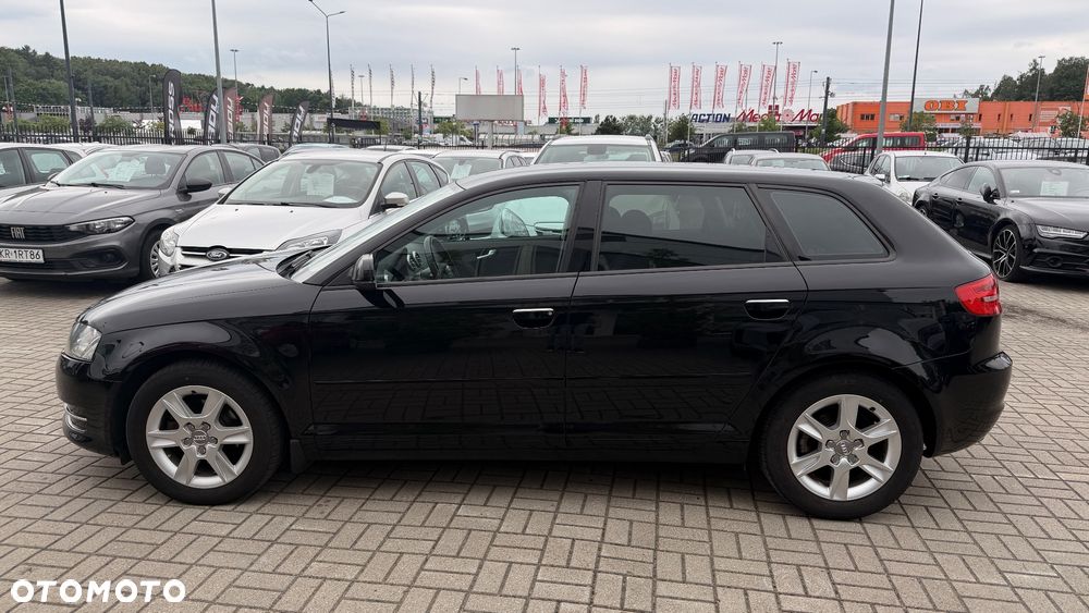 Audi A3 Sportback - 15