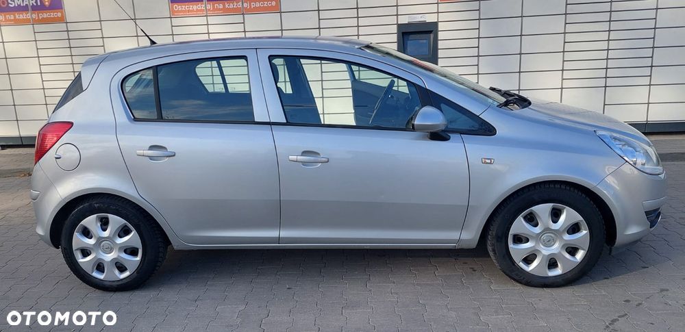 Opel Corsa 1.2 16V - 11