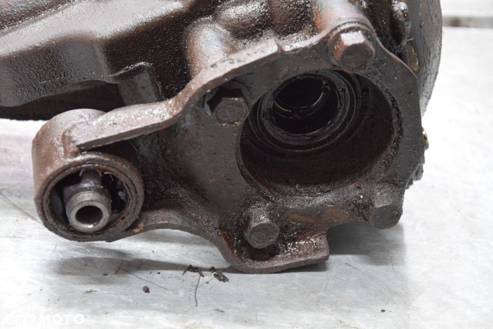 MITSUBISHI PAJERO PININ 2.0 GDI MOST PRZÓD 49/10 - 7