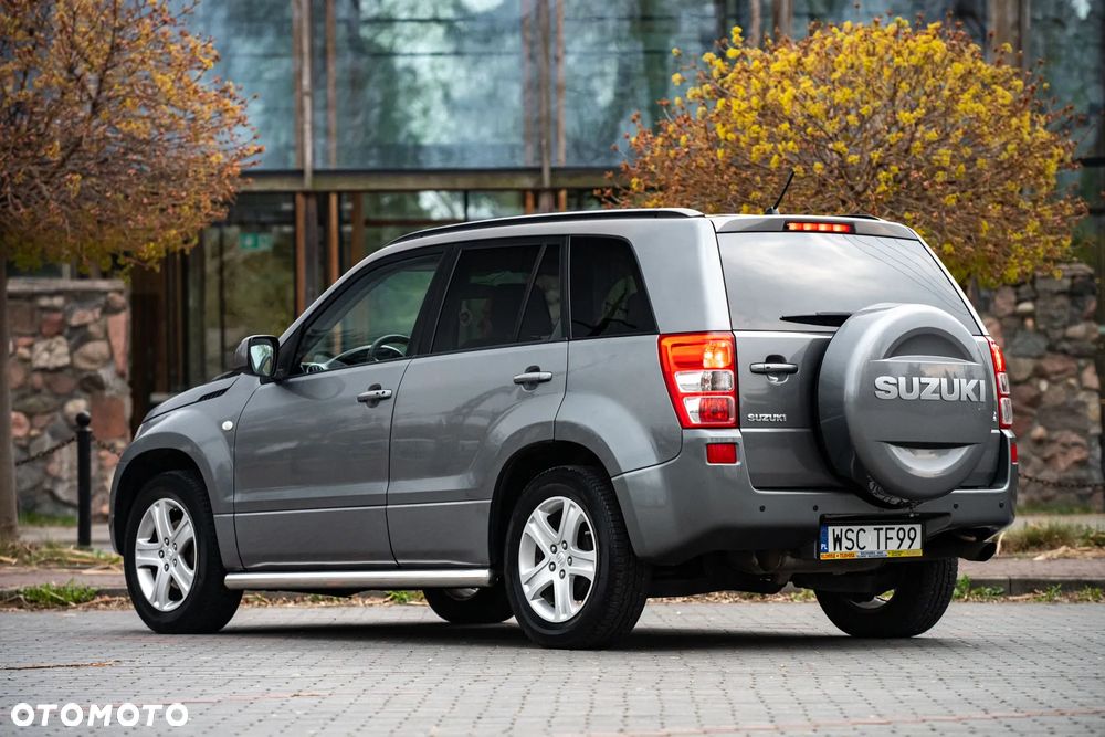 Suzuki Grand Vitara 2.0 Automatik Comfort + - 8