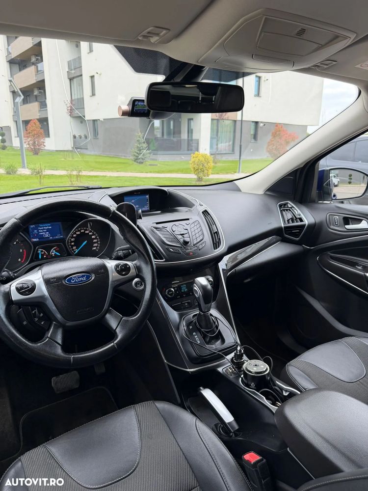 Ford Kuga 2.0 TDCi 4x4 Aut. Titanium - 4