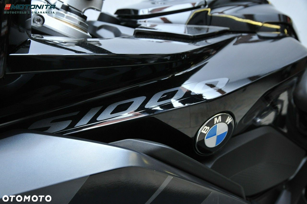 BMW XR - 6