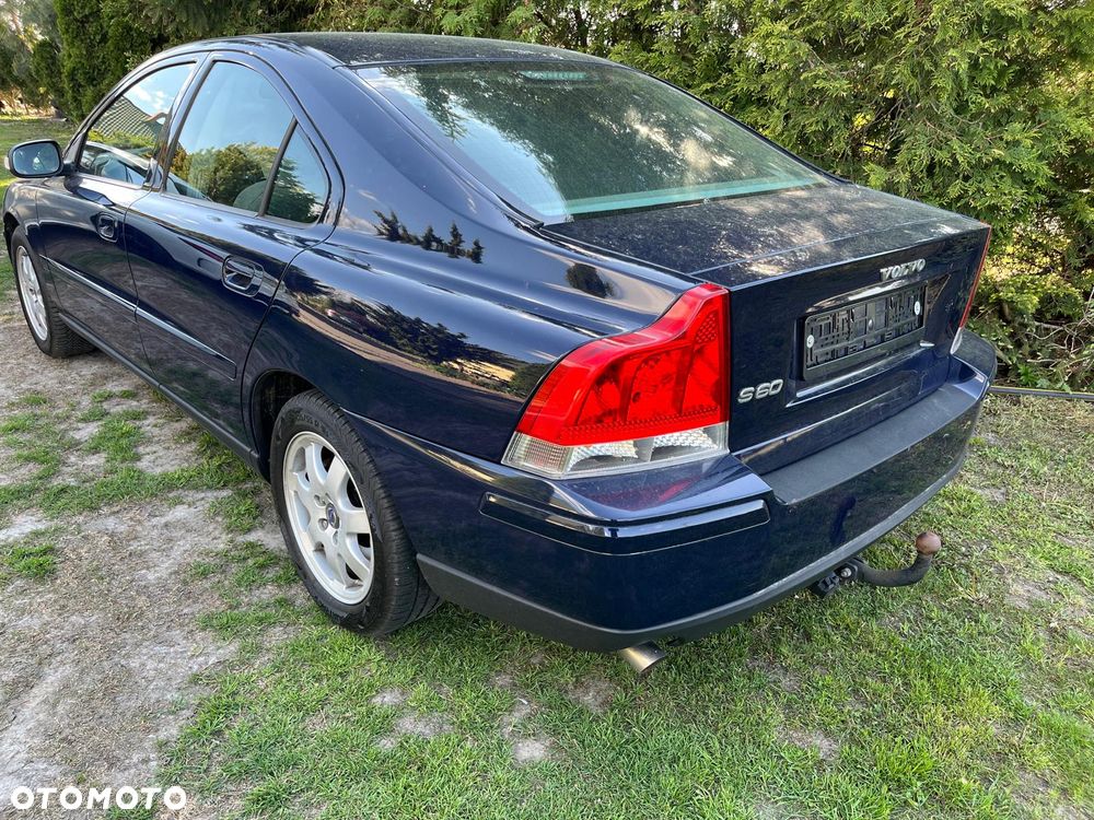 Volvo S60 2.4 Momentum - 3