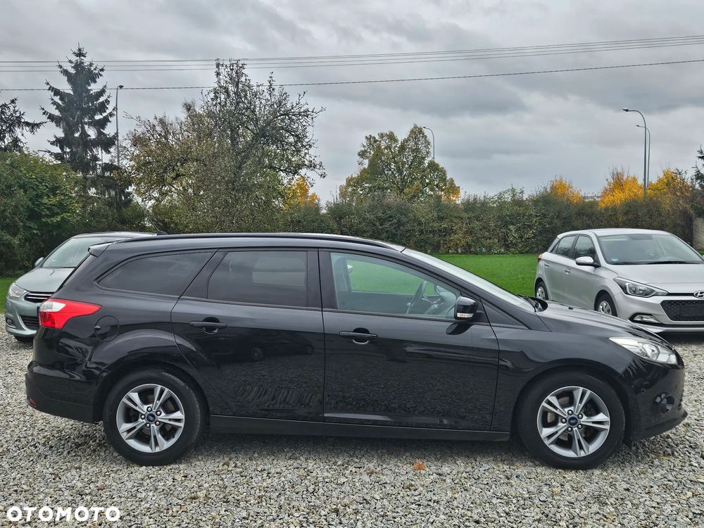 Ford Focus 1.0 EcoBoost Start-Stopp-System SYNC Edition - 4