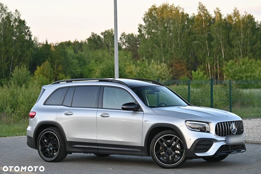 Mercedes-Benz GLB - 4