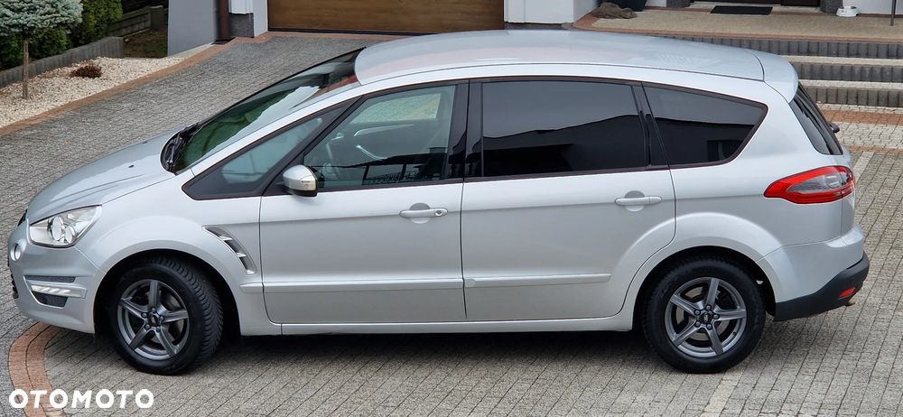 Ford S-Max - 10
