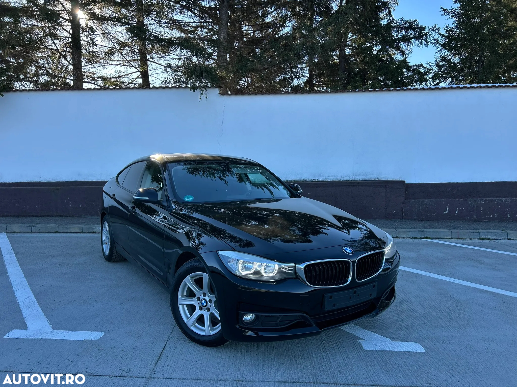 BMW Seria 3 320d GT - 13
