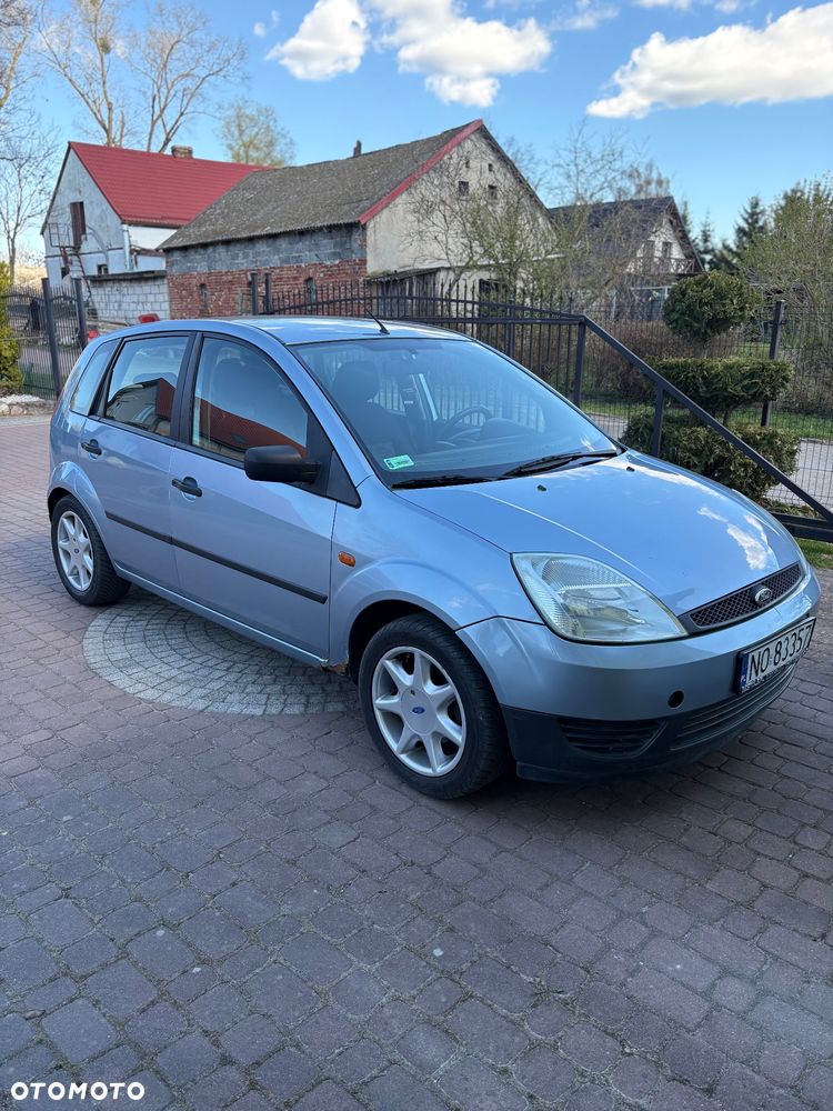 Ford Fiesta - 10