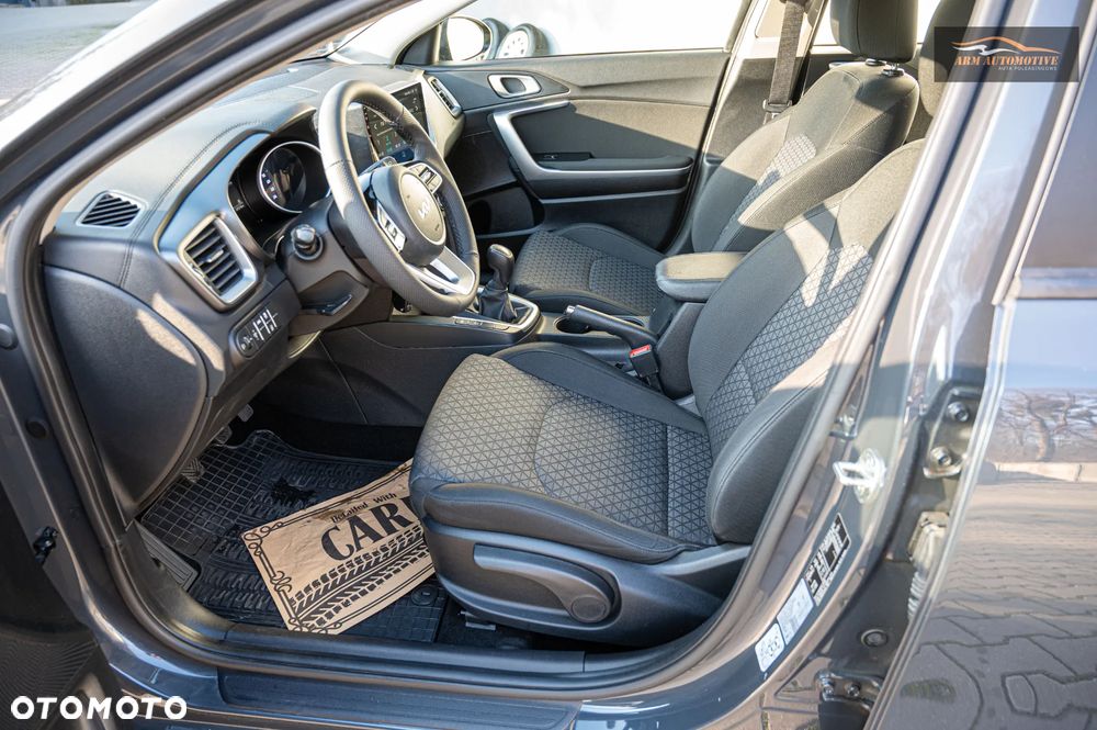 Kia Ceed 1.6 CRDi mHEV S - 9