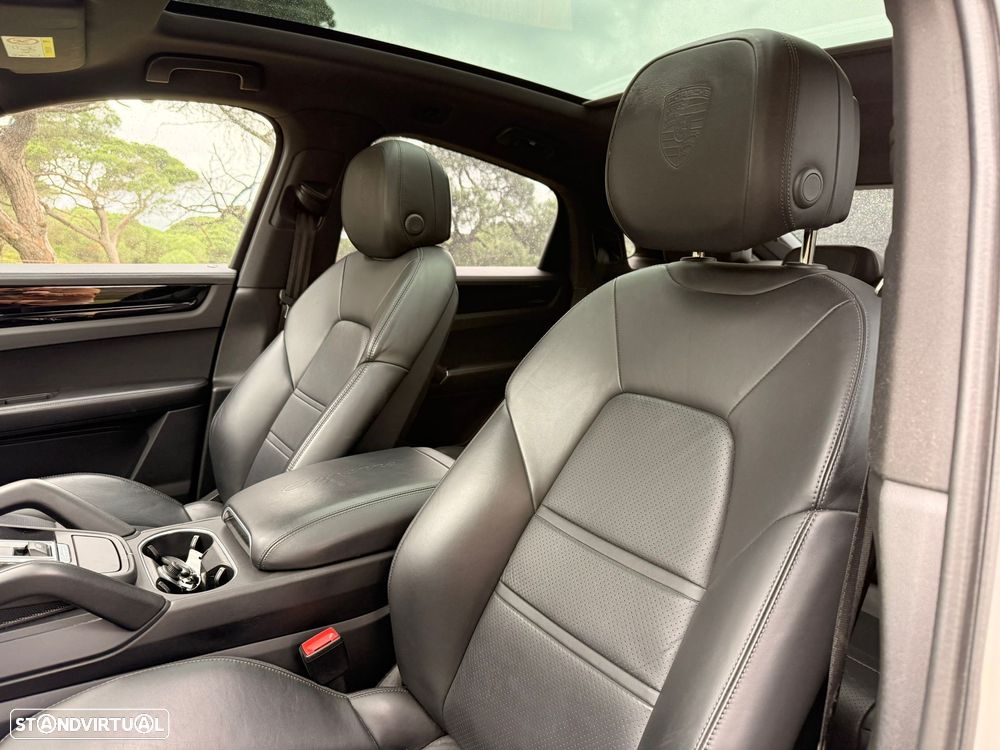Porsche Cayenne Coupé E-Hybrid Tiptronic S - 11