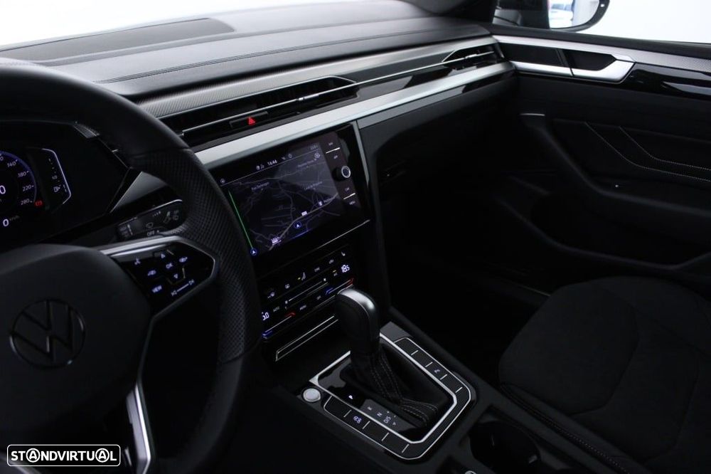 VW Arteon 2.0 TDI R-Line DSG - 35