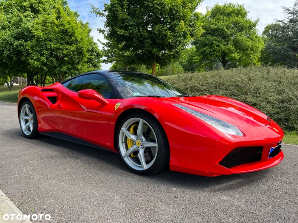 Ferrari 488 - 2