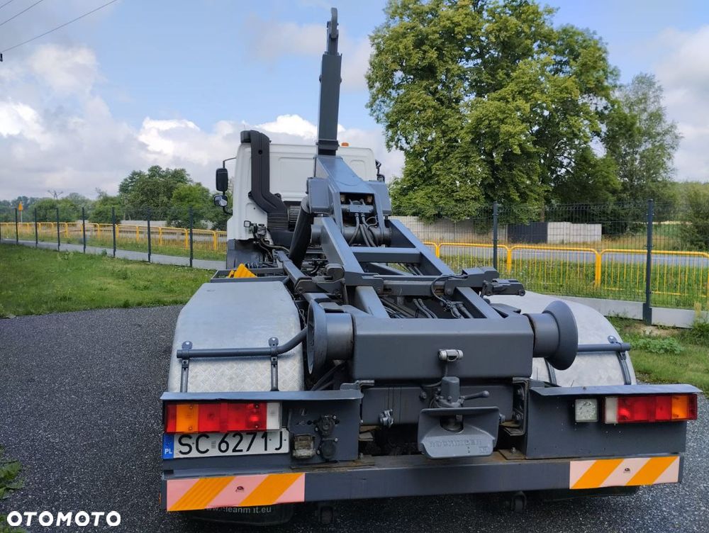 DAF CF - 6