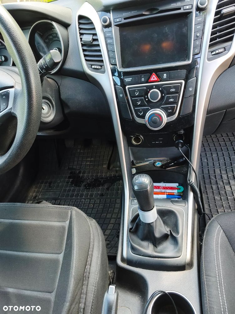 Hyundai i30 i30cw 1.6 CRDi Trend - 16