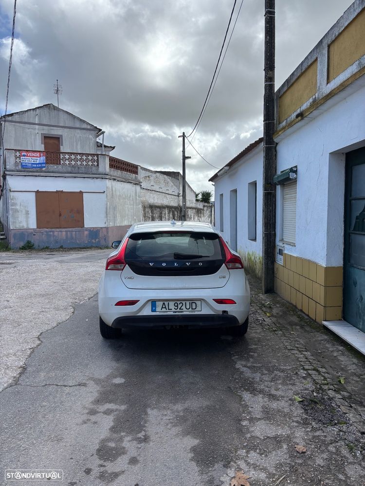 Volvo V40 1.6 D2 Momentum Eco - 2