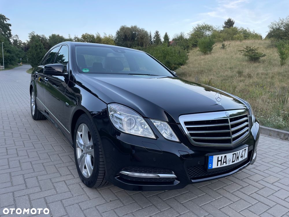 Mercedes-Benz Klasa E 200 CGI BlueEFFICIENCY 7G-TRONIC Avantgarde - 20