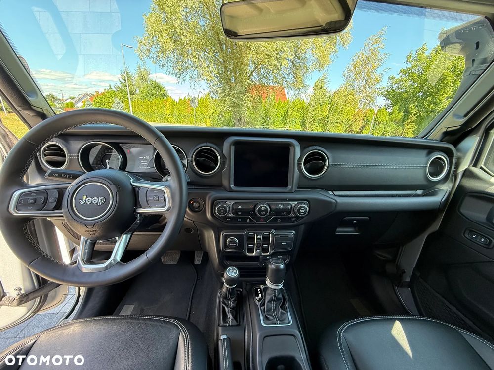 Jeep Wrangler - 14
