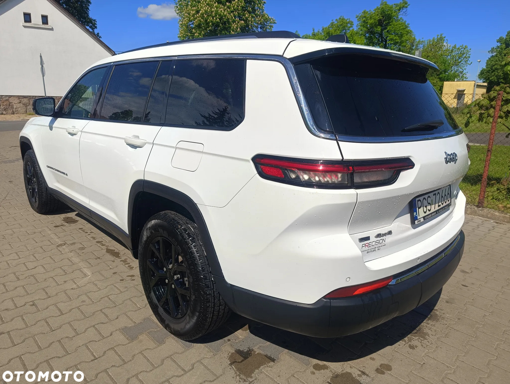 Jeep Grand Cherokee - 10