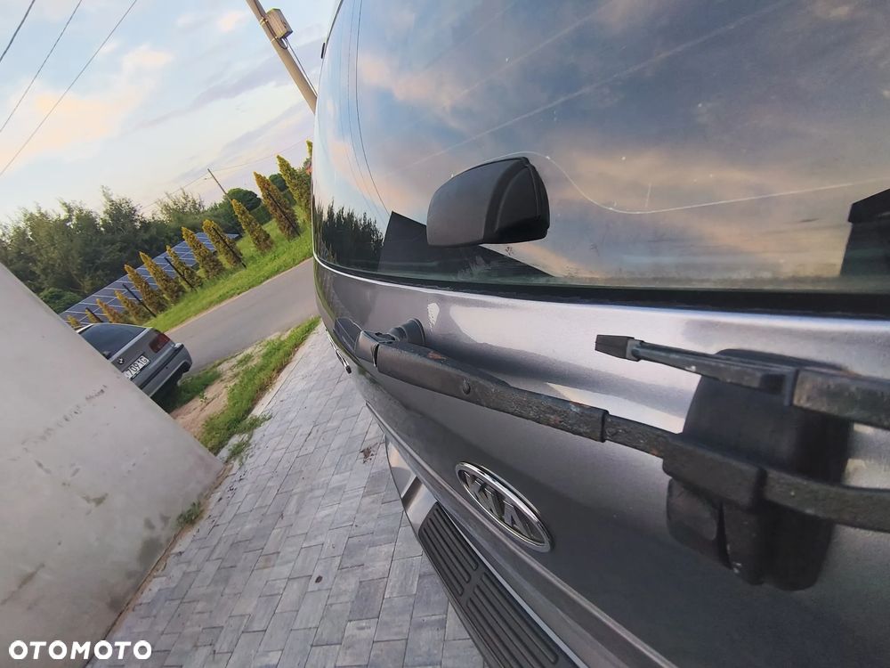 Kia Sorento - 38