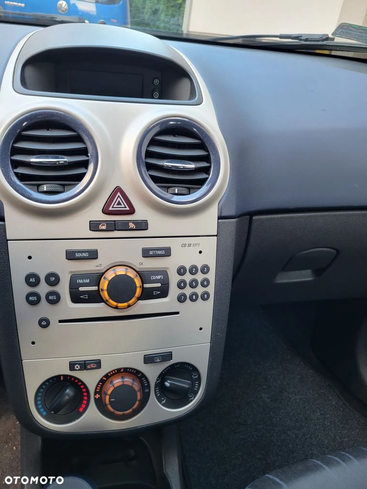 Opel Corsa - 12