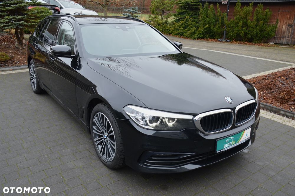 BMW Seria 5 520d xDrive Sport Line sport - 8