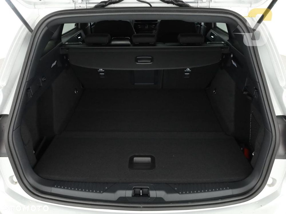 Ford Focus 1.0 EcoBoost mHEV ST-Line X - 9