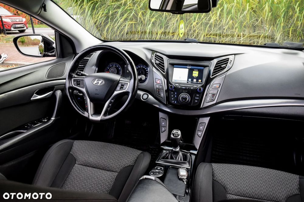 Hyundai i40 2.0 GDI Style - 25